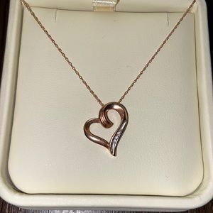 Jared necklace with diamonds, rose gold.